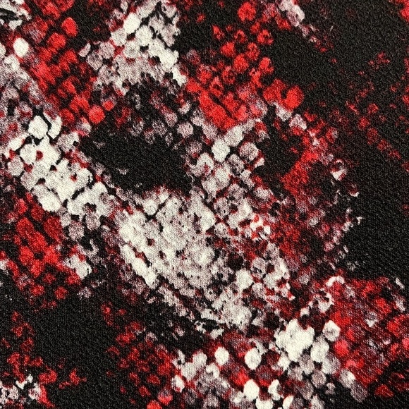 Simply Emma red black gray white reptile print top. Size 2X. - Picture 6 of 6